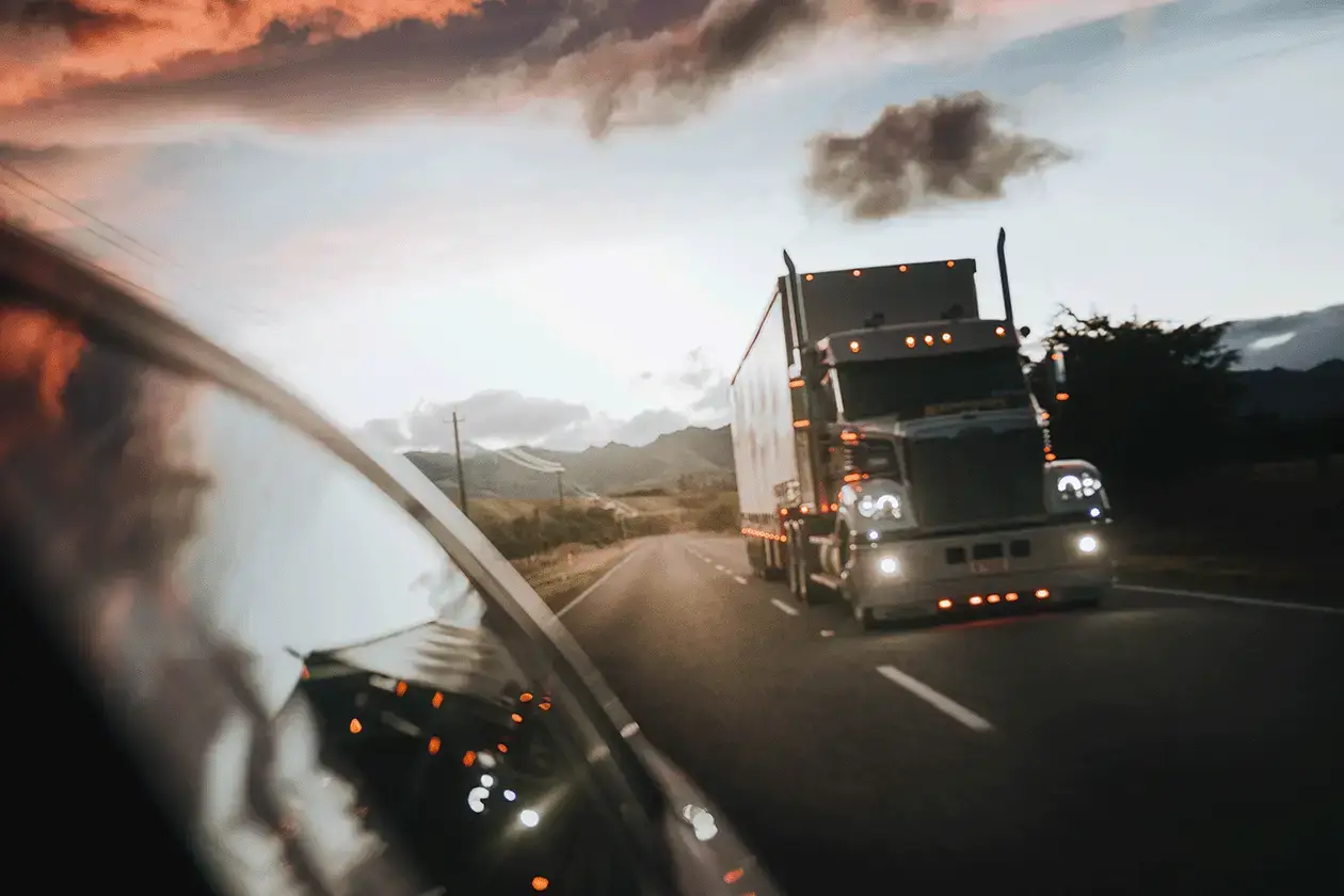Truck accident scene representing commercial truck injury cases in Georgia